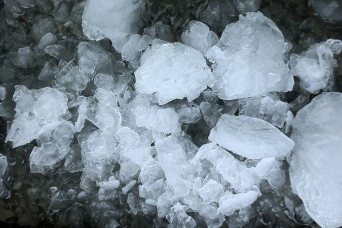 Melted Frozen ice for Cocktail