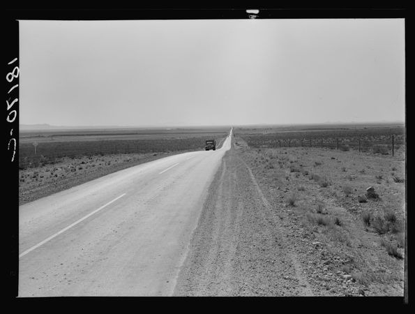 The highway going West. U.S. 80 near Lordsburg, New Mexico, June 1938