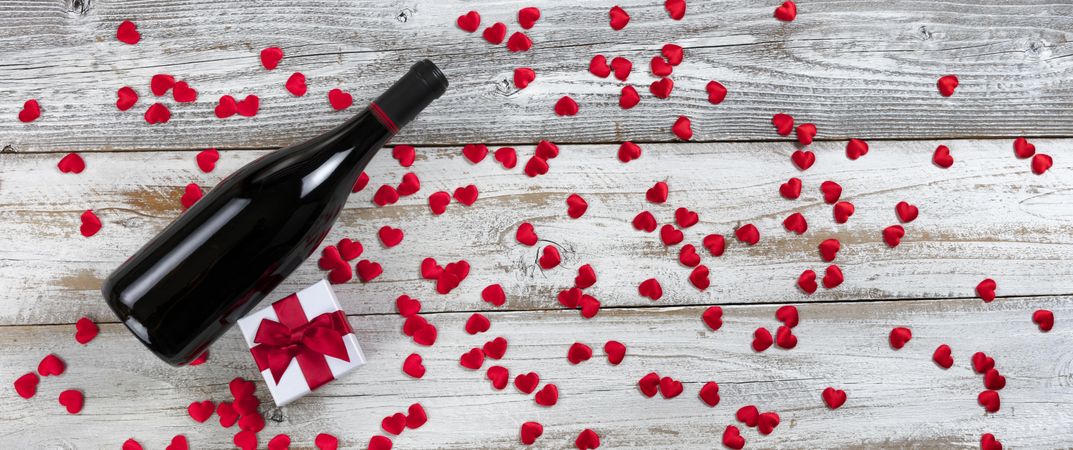 Red wine with romanic gifts for Valentine’s Day love