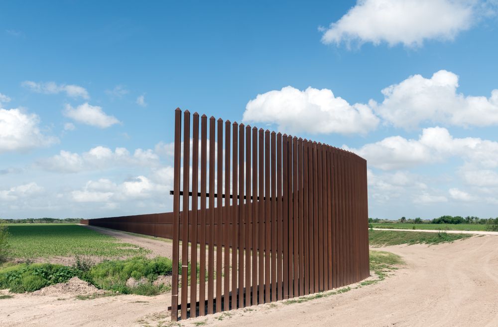 Precise fence in rural Texas