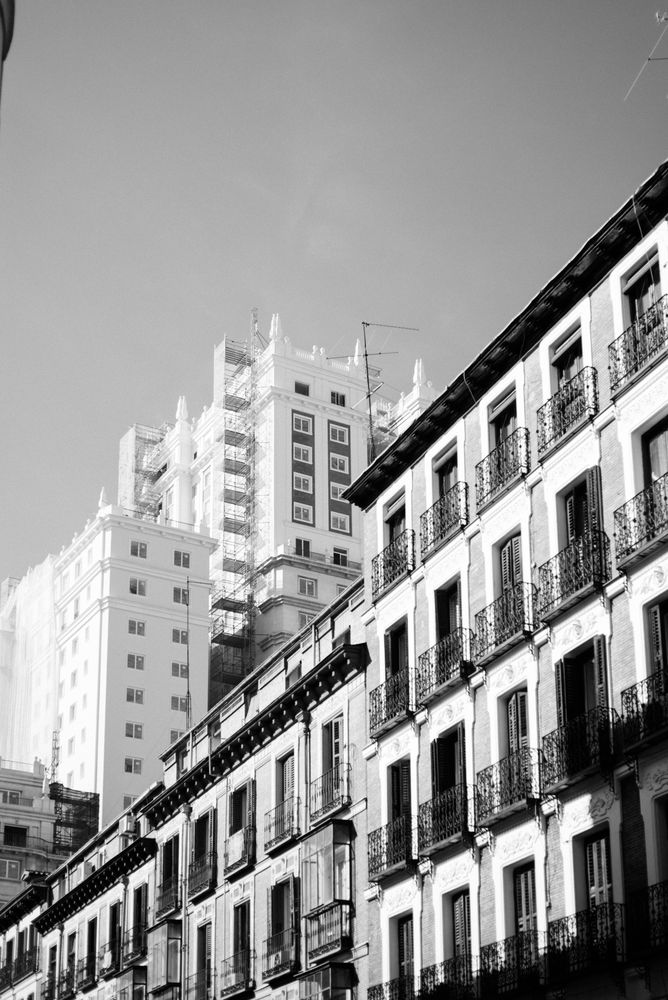 B&W shot of top of buildings in Madrid