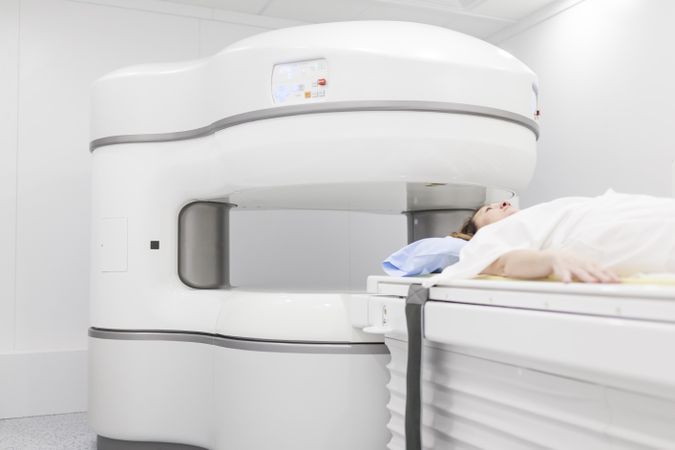 open magnetic resonance machine
