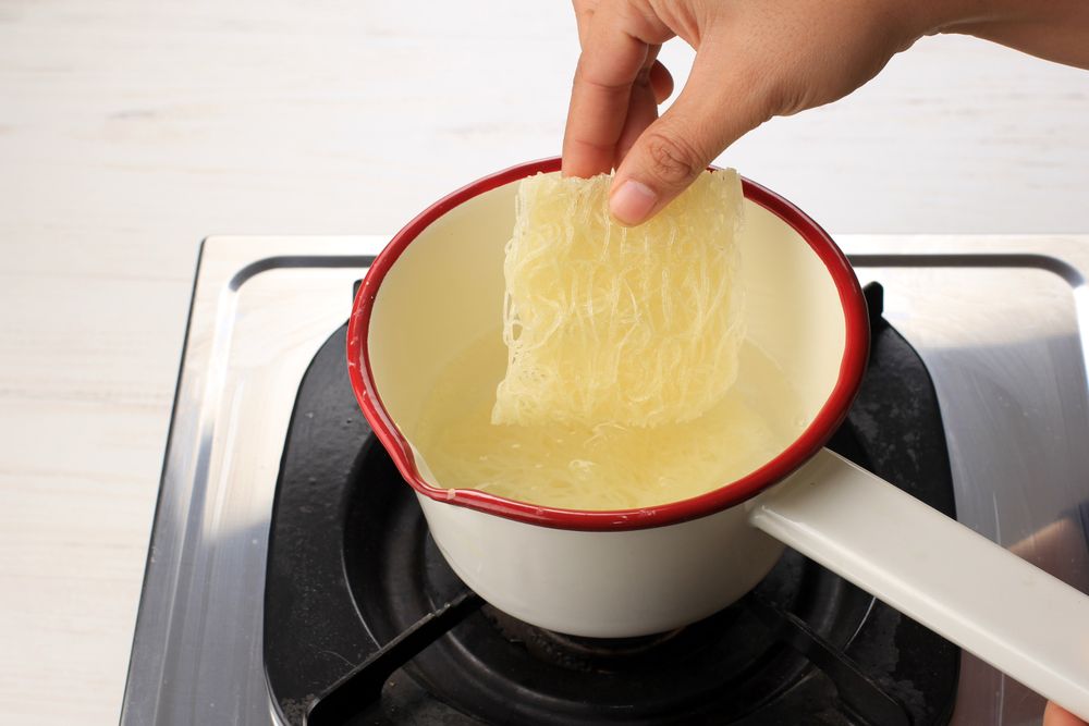 Boiling thin noodles