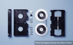 Components of a VHS Cassette 4dEBab