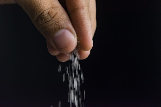 sprinkling salt or sugar