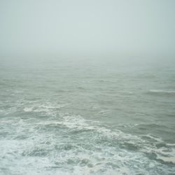 Gray ocean waves 5XJgob