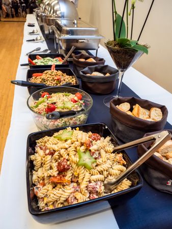 Asian food. Thai cuisine. Off-site food preparation. We feed on the go.
