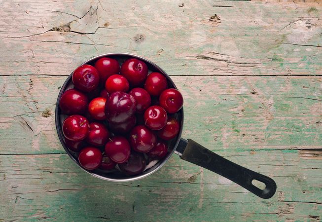 Saucepan with cherries