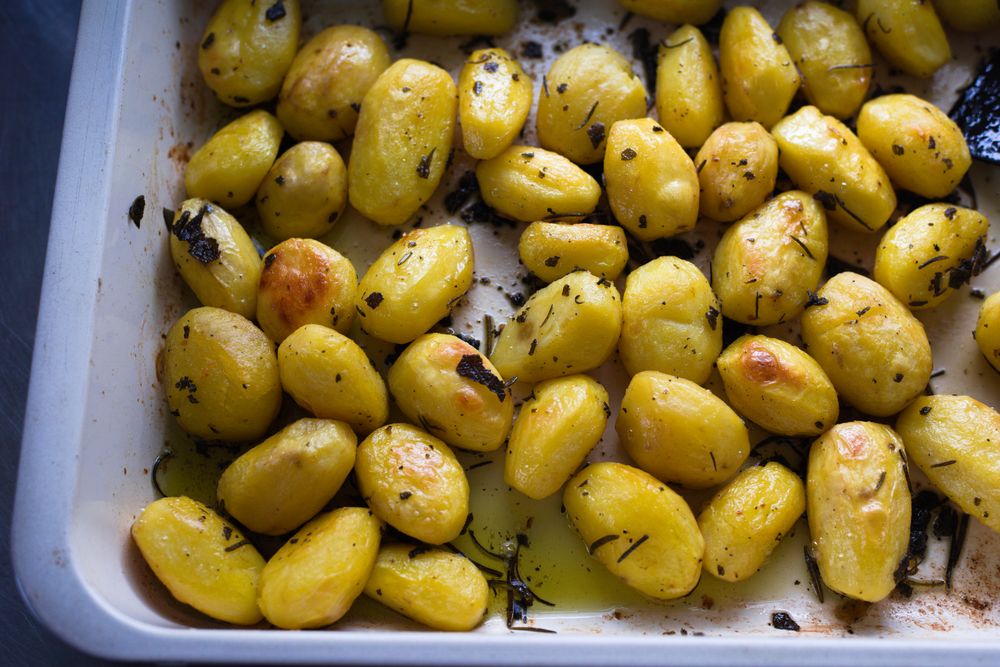 Fried potatoes with rosemary
