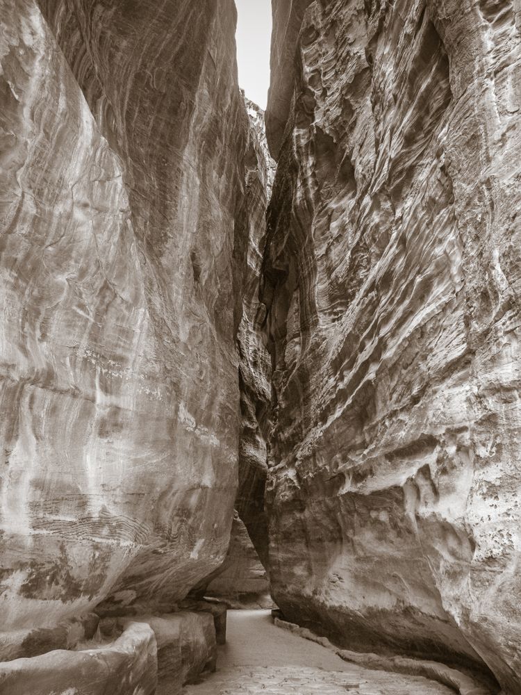 The narrow passage that leads to Petra
