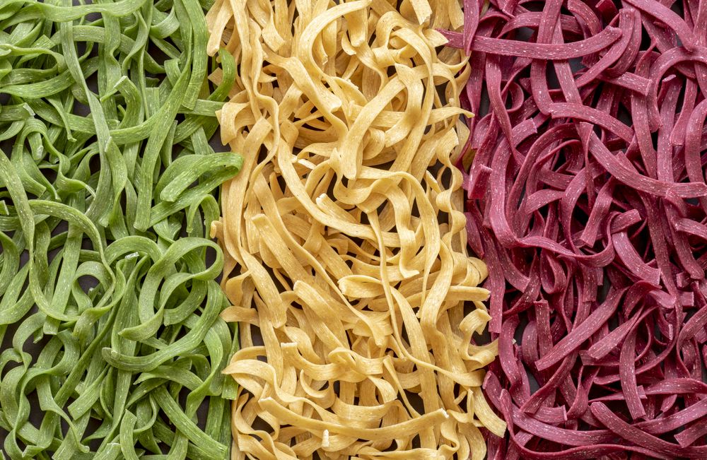 Tricolor pasta arranged as the italian flag