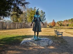Pocahontas statue at Historic Jamestown, Virginia 5lVRvb