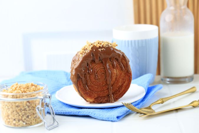 Chocolate Peanut Cromboloni
