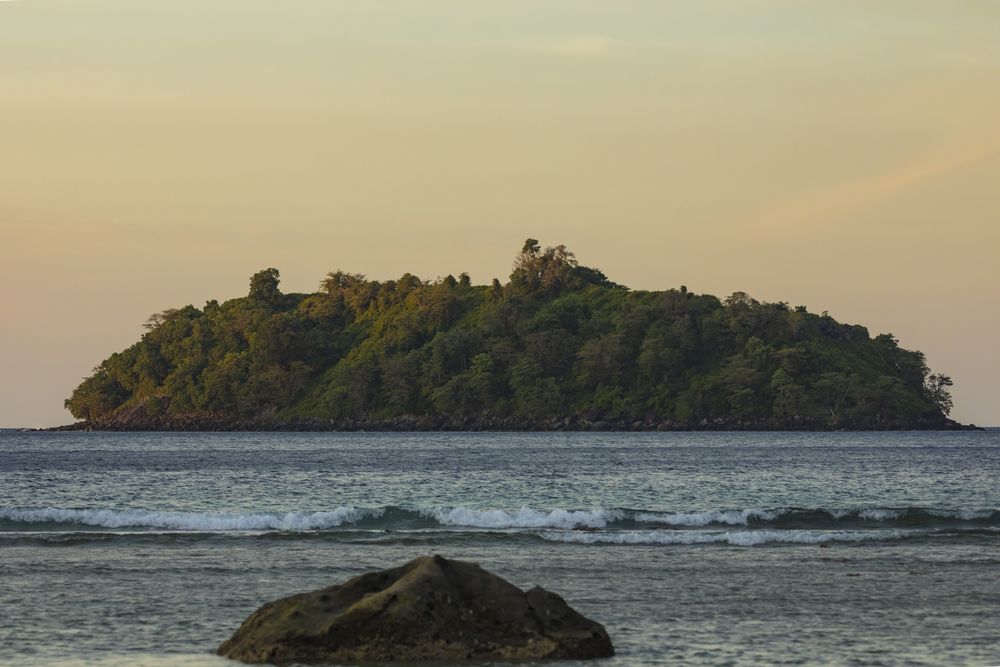 Seascape at sunset, Pulau Seulako Island from Iboih Beach, Pulau We Island, Aceh, Sumatra, Indonesia