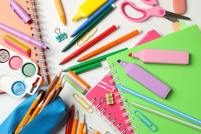 Stationary scattered on plain background