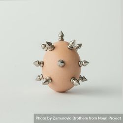 Egg with spikes 4ZjRW4