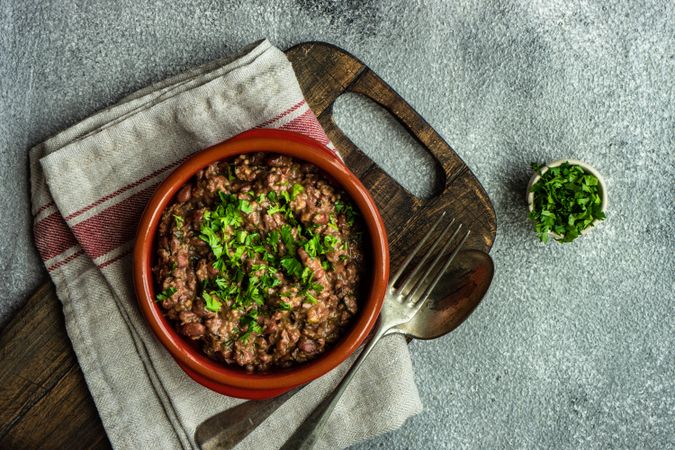 Top view of Georgian lobio dish in rustic bowl
