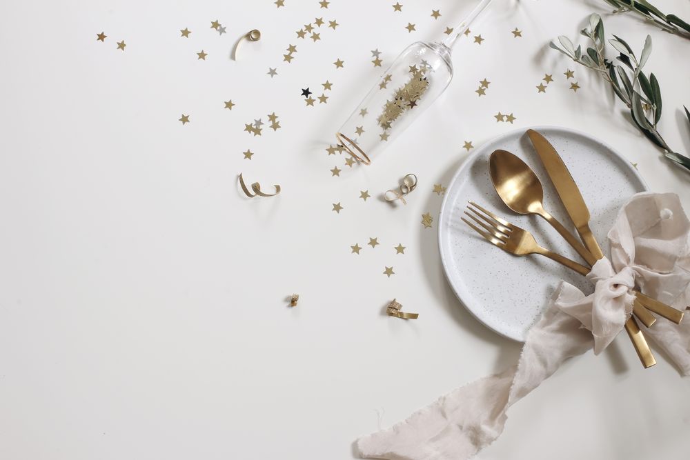 Happy New Year themes table setting