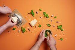 Making pesto sauce from scratch