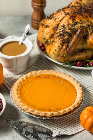Homemade Thanksgiving Pumpkin Pie