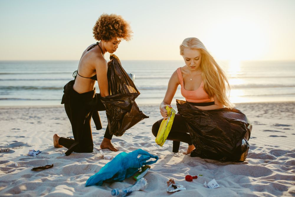 Free litter bags provided at area beaches