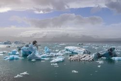 Iceland, Jokulsarlon Lagoon, Turquoise icebergs floating in Glacier Lagoon on Iceland.