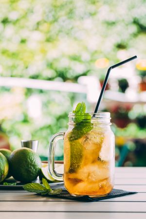 Mojito in mason jar