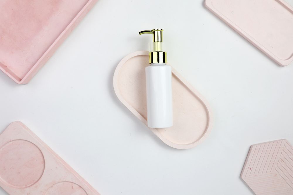 Bottle pump mockup for display product