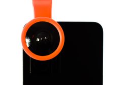 Additional lens on smartphone camera