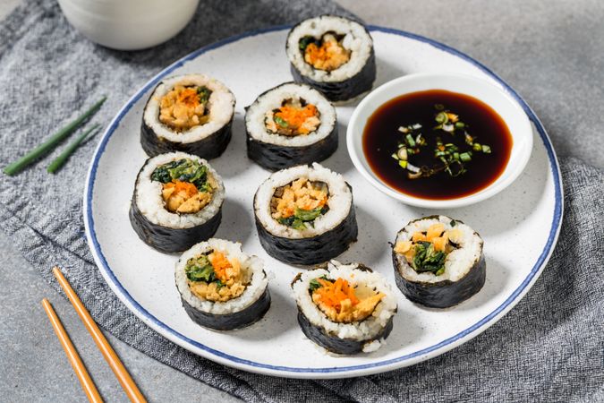 Healthy Korean Tofu Kimbap Roll