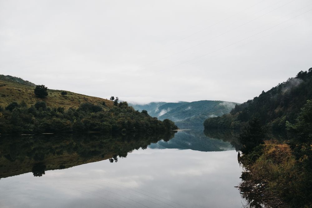 Amazing lake near mountains