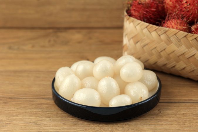 Rambutan Kupas, Peeled Rambutan Tropical Fruit with Red or Green Skin