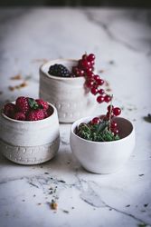 Lime pie with berries