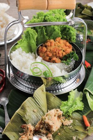 Rantangan, Indonesian meal