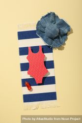 Swimsuit and other accessories for a summer trip to the sea. 5oDPPg