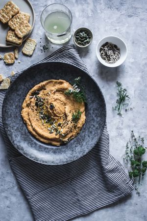 Baked carrots hummus