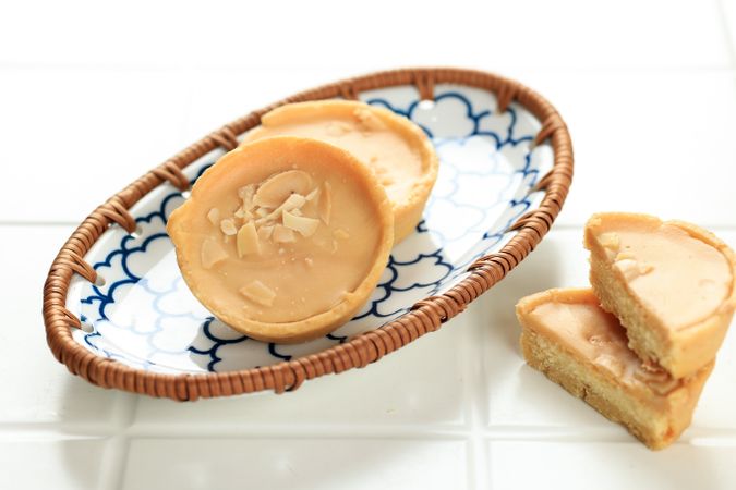 Mini Round Almond Tartlets with Creamy Milky Filling