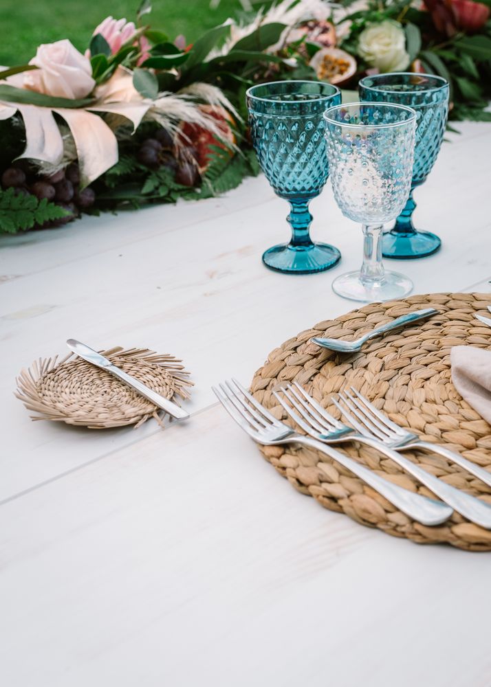 Simple rustic wedding table decoration