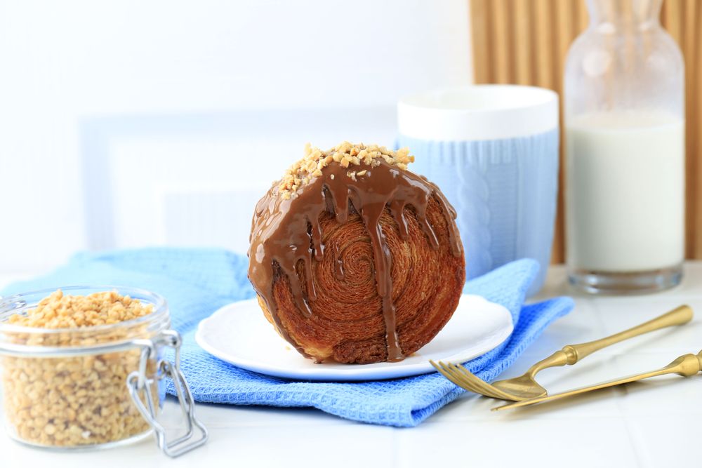 Chocolate Peanut Cromboloni