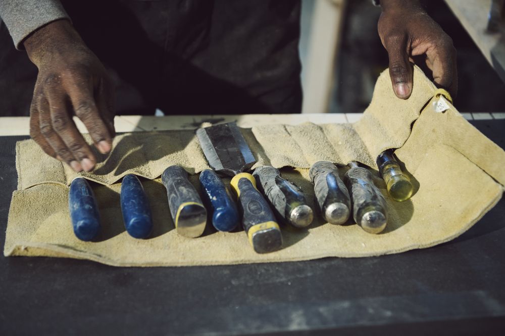 Hands opening tool belt
