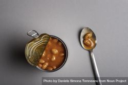 Open tin can of chili beans 4NQee5