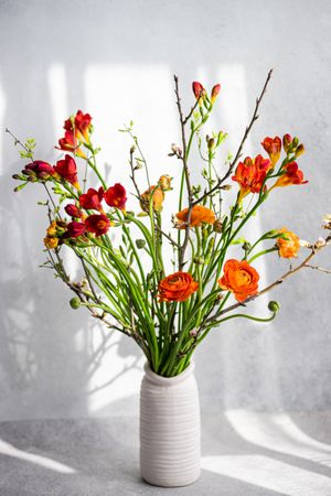 Floral composition with seasonal flowers