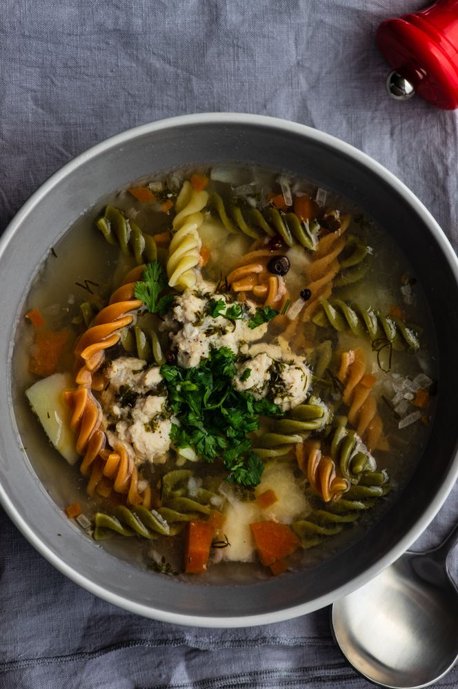 Spiral pasta and chicken or turkey