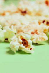 Set of popcorn on board