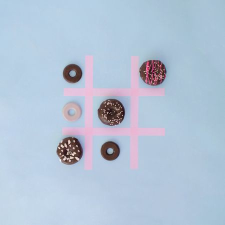 Tic-tac-toe of cookies & doughnuts