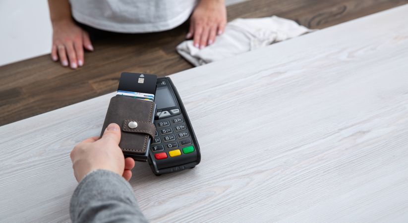 Contactless Payment at Store