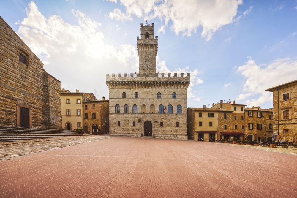 Piazza Grande and Palazzo Comunale, Tuscany, Italy