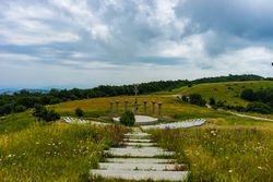 Path leading to monument commemorating Didgori battle