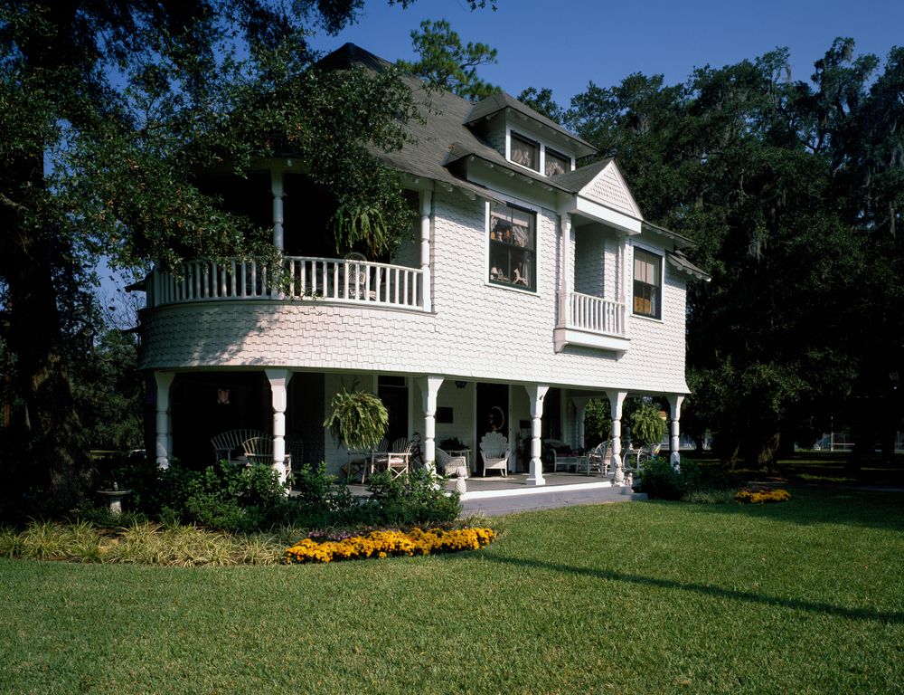 Victorian style shingled cottage on Jekyl Island