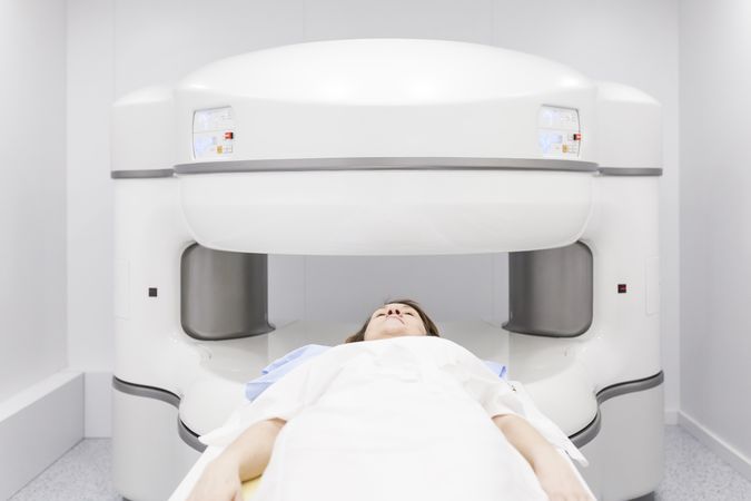 open magnetic resonance machine